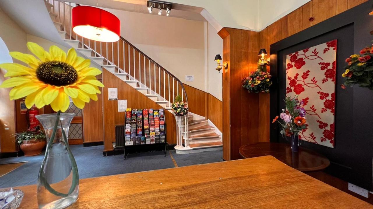 Gresham Hotel Bloomsbury Лондон Екстериор снимка