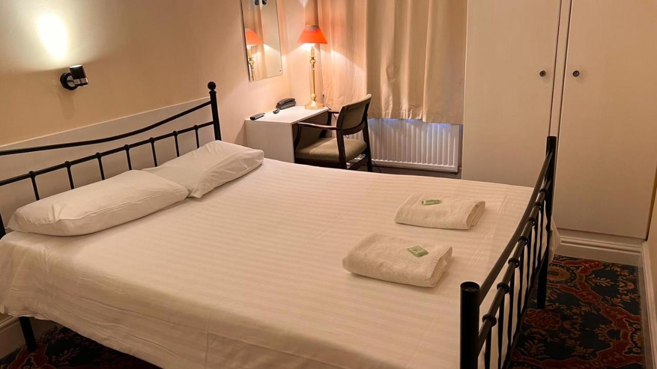 Gresham Hotel Bloomsbury Лондон Екстериор снимка