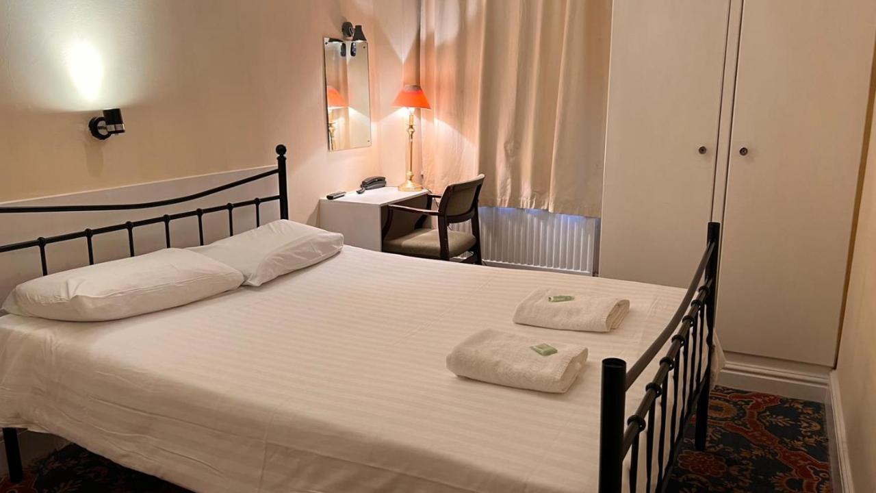Gresham Hotel Bloomsbury Лондон Екстериор снимка
