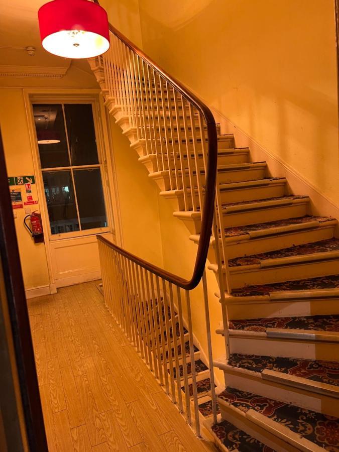 Gresham Hotel Bloomsbury Лондон Екстериор снимка