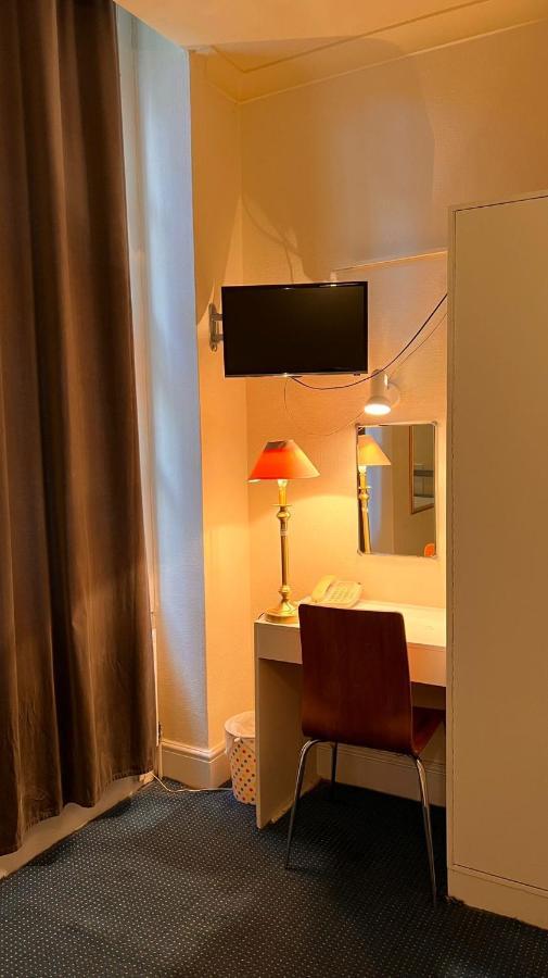 Gresham Hotel Bloomsbury Лондон Екстериор снимка