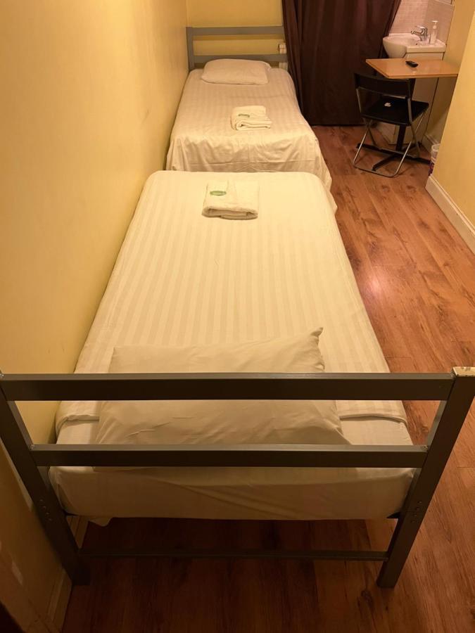 Gresham Hotel Bloomsbury Лондон Екстериор снимка