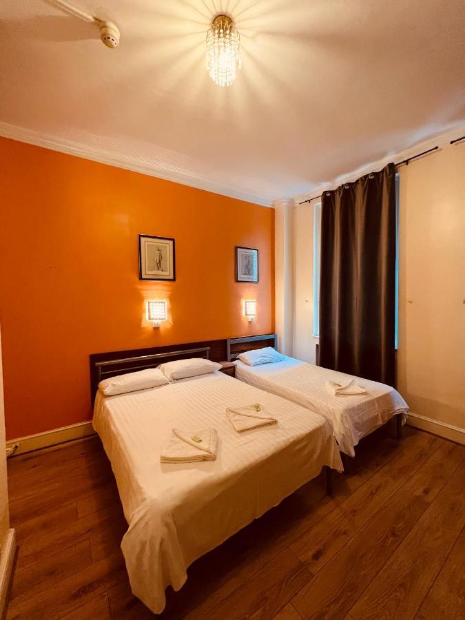 Gresham Hotel Bloomsbury Лондон Екстериор снимка