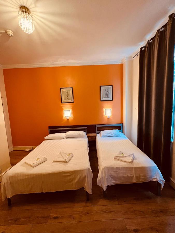 Gresham Hotel Bloomsbury Лондон Екстериор снимка