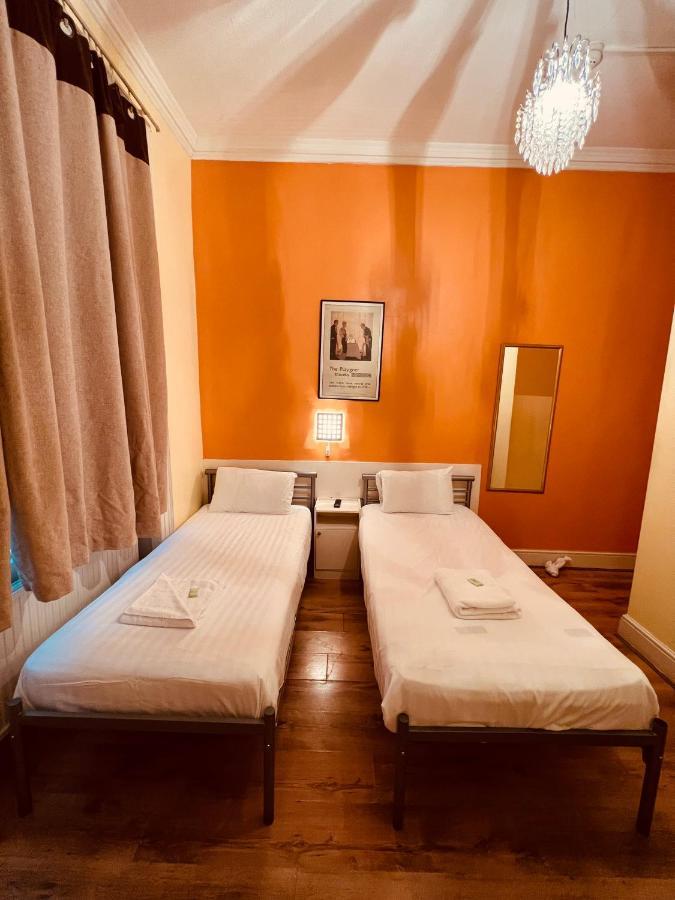 Gresham Hotel Bloomsbury Лондон Екстериор снимка