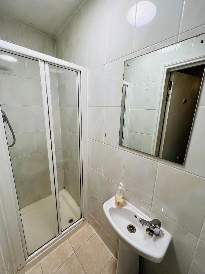 Gresham Hotel Bloomsbury Лондон Екстериор снимка
